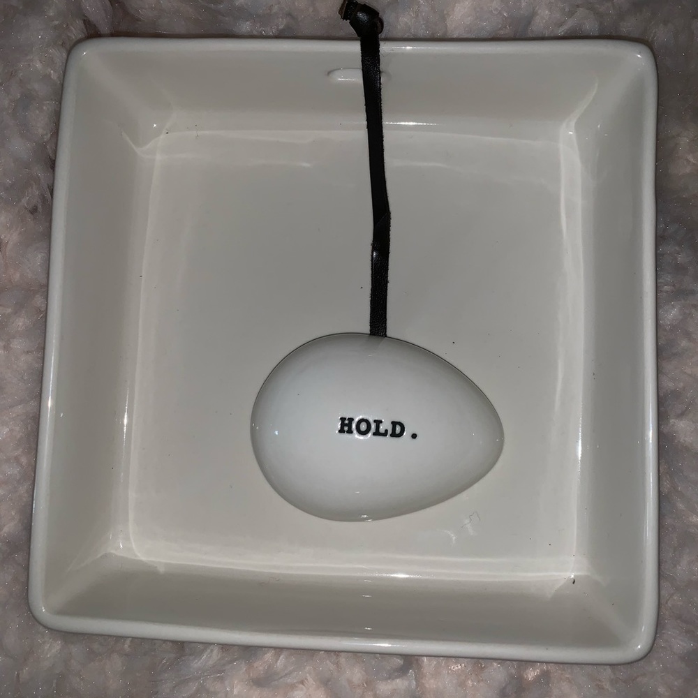 RAE DUNN ‘HOLD’ NAPKIN HOLDER